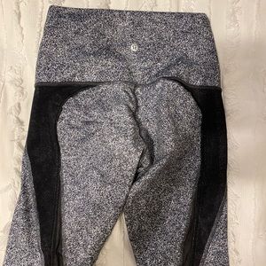 Lulu Lemon Size 6 Patterned Legging